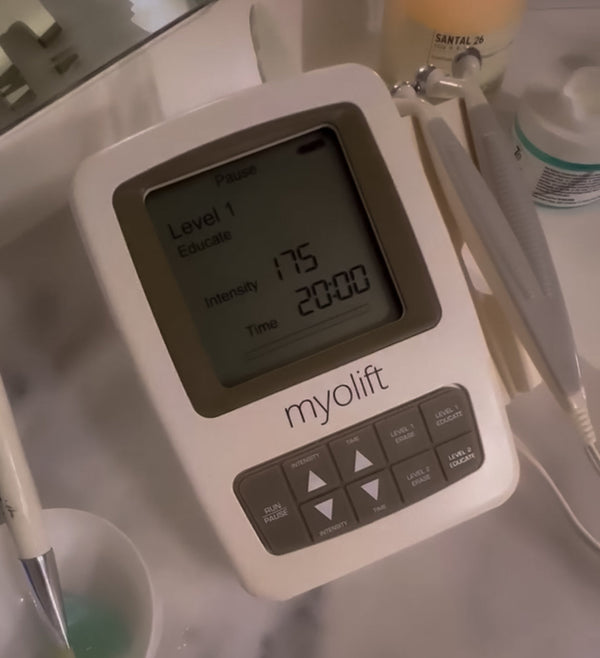 جهاز MYOLIFT المنزلي بتقنية MICROCURRENT